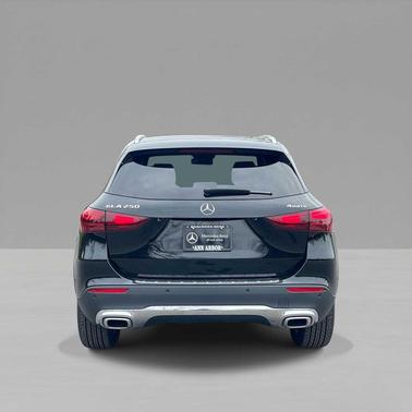Night Black 2026 Mercedes-Benz GLA 250 4MATIC