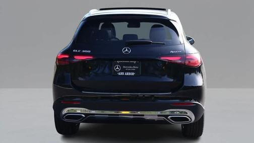 2026 Mercedes-Benz GLC 300 4MATIC