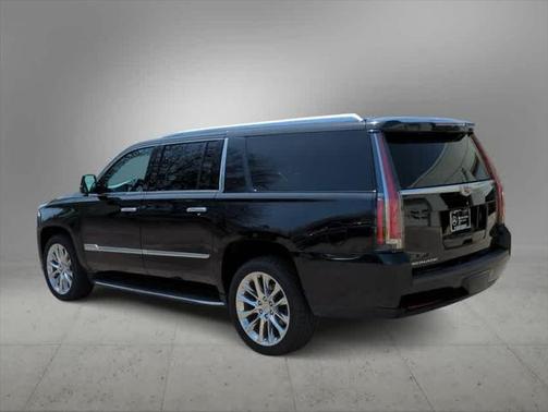2019 Cadillac Escalade ESV Luxury