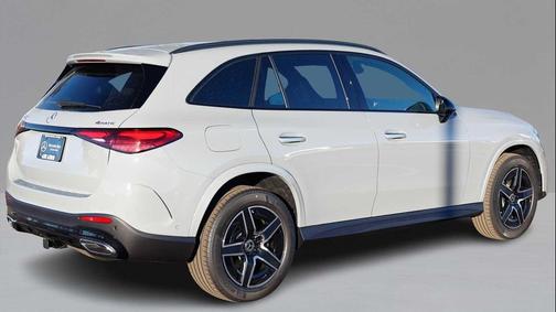 2026 Mercedes-Benz GLC 300 4MATIC