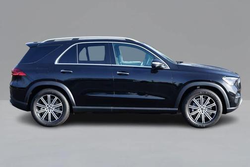 Obsidian Black Metallic 2026 Mercedes-Benz GLE 350 4MATIC