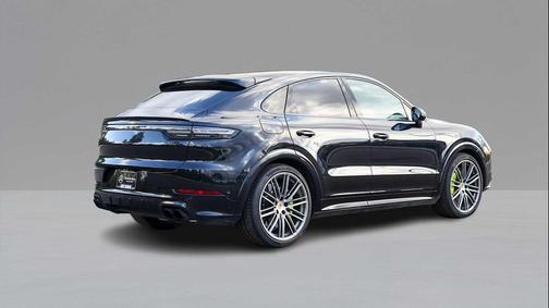 2022 Porsche Cayenne Turbo S