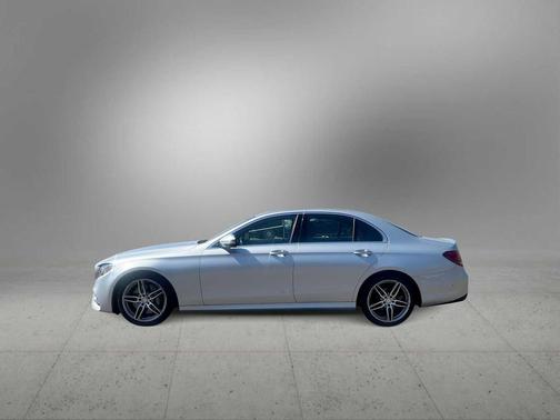2017 Mercedes-Benz E-Class 4MATIC