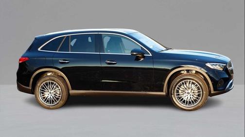 2026 Mercedes-Benz GLC 300 4MATIC