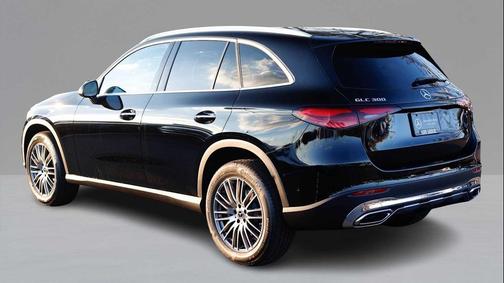 2026 Mercedes-Benz GLC 300 4MATIC