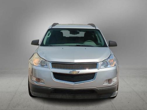 2010 Chevrolet Traverse LS