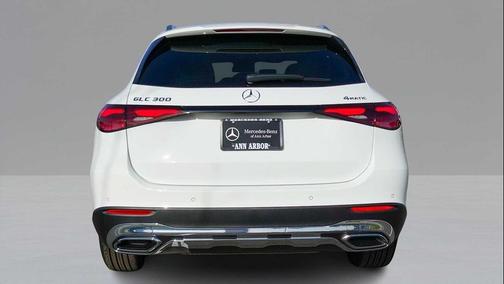 Polar White 2026 Mercedes-Benz GLC 300 4MATIC