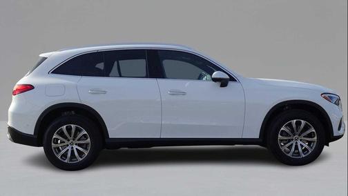 Polar White 2026 Mercedes-Benz GLC 300 4MATIC