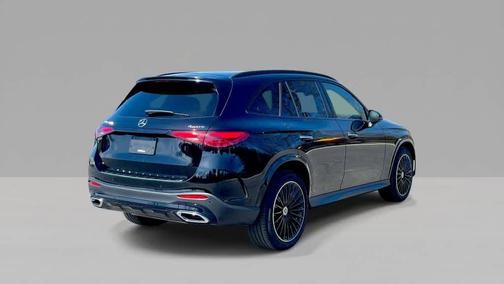 Black 2025 Mercedes-Benz GLC 300 4MATIC