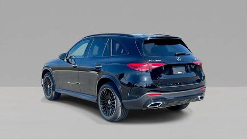 Black 2025 Mercedes-Benz GLC 300 4MATIC
