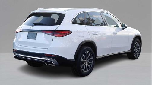 2026 Mercedes-Benz GLC 300 4MATIC