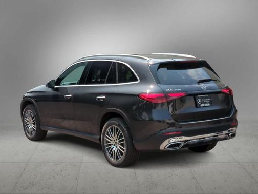 2025 Mercedes-Benz GLC 300 4MATIC