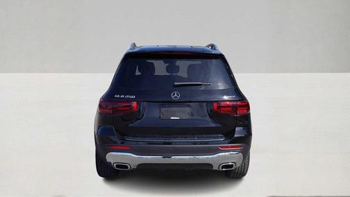 2026 Mercedes-Benz GLB 250 4MATIC