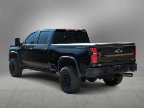 2025 Chevrolet Silverado 2500 4WD Crew Cab Standard Bed ZR2