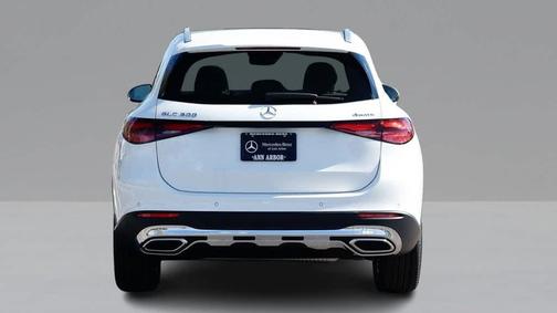 2026 Mercedes-Benz GLC 300 4MATIC