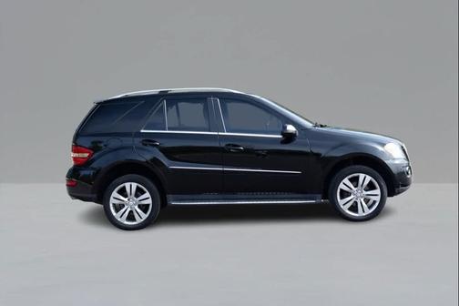 2010 Mercedes-Benz M-Class 4MATIC