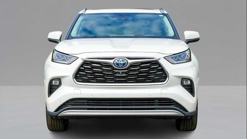 2020 Toyota Highlander Hybrid Platinum