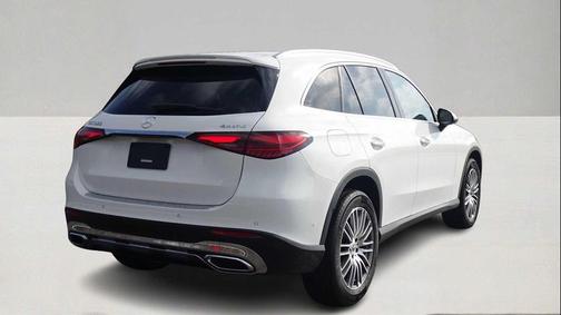 2026 Mercedes-Benz GLC 300 4MATIC