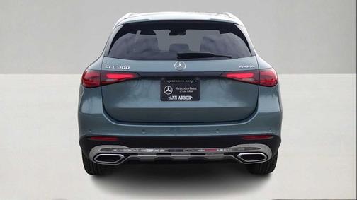 2026 Mercedes-Benz GLC 300 4MATIC