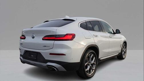 2023 BMW X4 xDrive30i