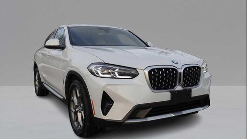 2023 BMW X4 xDrive30i