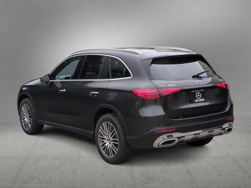 2025 Mercedes-Benz GLC 300 4MATIC