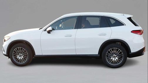 Polar White 2026 Mercedes-Benz GLC 300 4MATIC