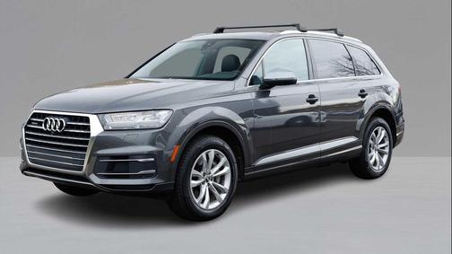2019 Audi Q7 45 Premium Plus