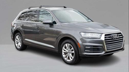 2019 Audi Q7 45 Premium Plus