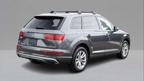2019 Audi Q7 45 Premium Plus