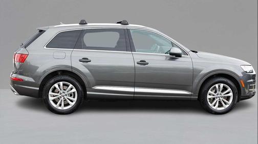 2019 Audi Q7 45 Premium Plus