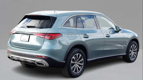 2026 Mercedes-Benz GLC 300 4MATIC