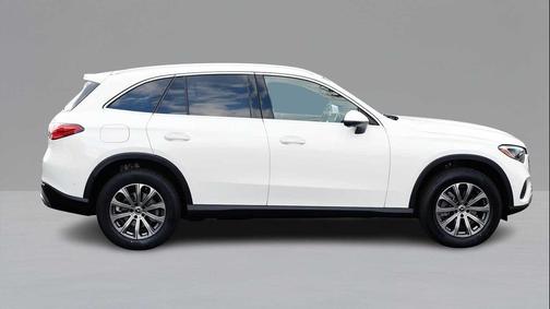 Polar White 2026 Mercedes-Benz GLC 300 4MATIC