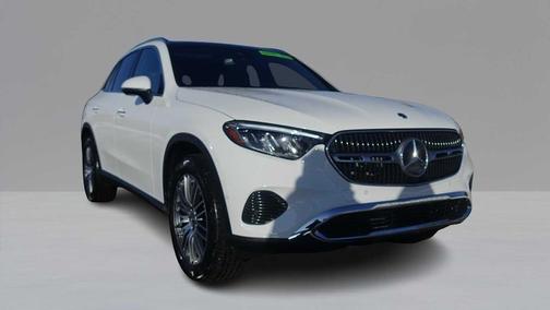 2026 Mercedes-Benz GLC 300 4MATIC