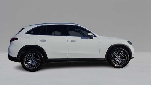 2026 Mercedes-Benz GLC 300 4MATIC