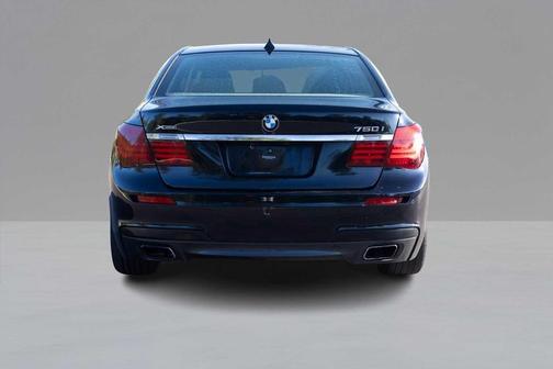 2013 BMW 750 i xDrive
