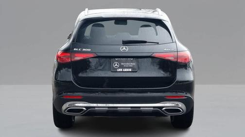 2025 Mercedes-Benz GLC 300 4MATIC