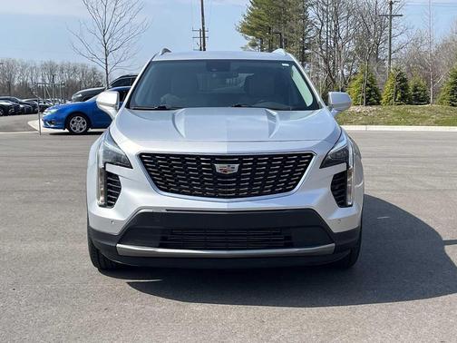 Radiant Silver Metallic 2020 Cadillac XT4 Premium Luxury