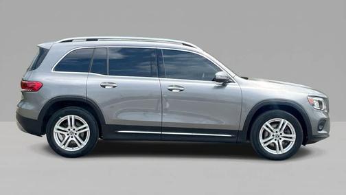Mountain Grey Metallic 2023 Mercedes-Benz GLB 250 4MATIC