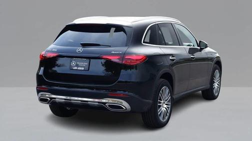 2026 Mercedes-Benz GLC 300 4MATIC
