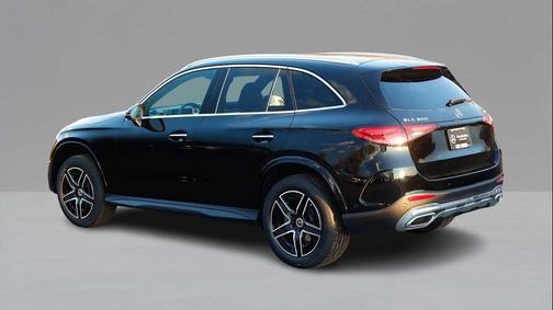 2026 Mercedes-Benz GLC 300 4MATIC