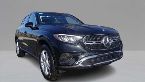 Black 2026 Mercedes-Benz GLC 300 4MATIC