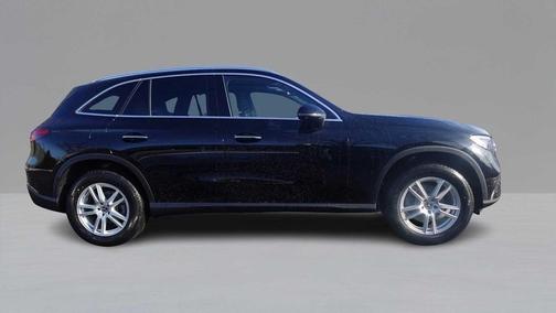 Black 2026 Mercedes-Benz GLC 300 4MATIC