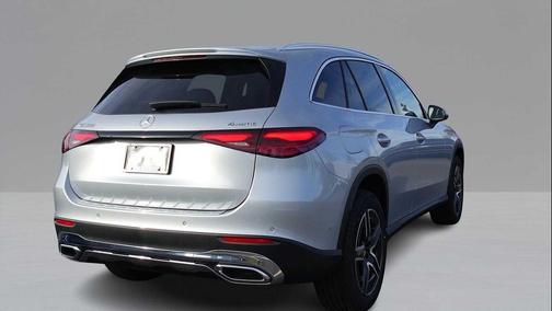 Cirrus Silver Metallic 2026 Mercedes-Benz GLC 300 4MATIC