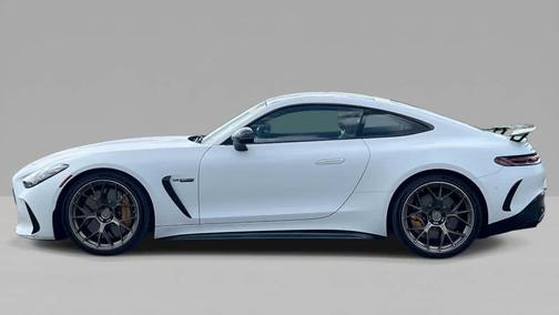 MANUFAKTUR paint MANUFAKTUR opalite white magno 2025 Mercedes-Benz AMG GT 63 S E Performance
