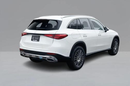 Polar White 2026 Mercedes-Benz GLC 300 4MATIC