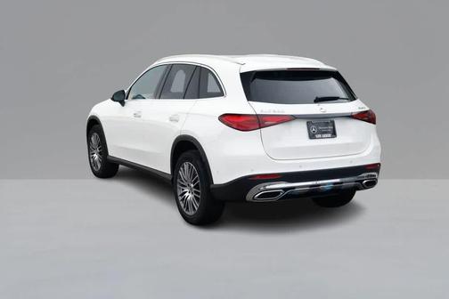 Polar White 2026 Mercedes-Benz GLC 300 4MATIC