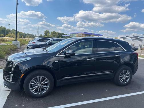 2022 Cadillac XT5 Premium Luxury