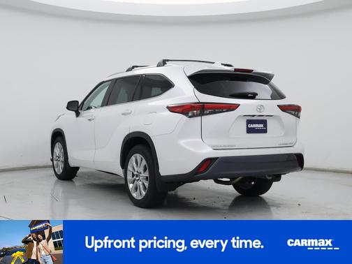 White 2023 Toyota Highlander Limited
