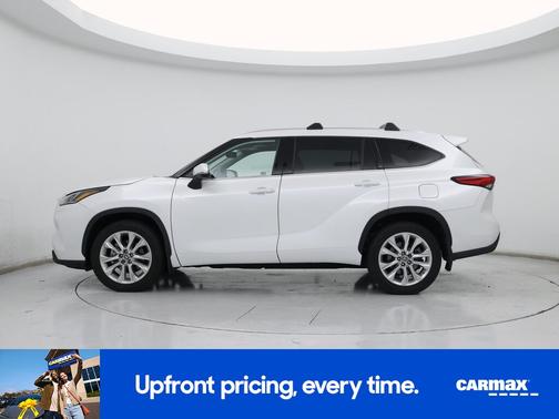 White 2023 Toyota Highlander Limited